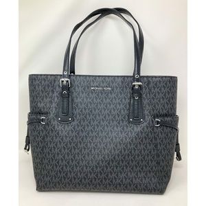 Michael Kors Voyager Signature Tote